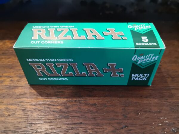 Rizla + Medium Thin Green Cigarette Rolling Papers x5