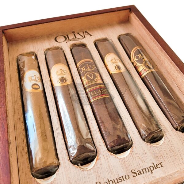 Oliva Robusto Sampler box gift set presentation case